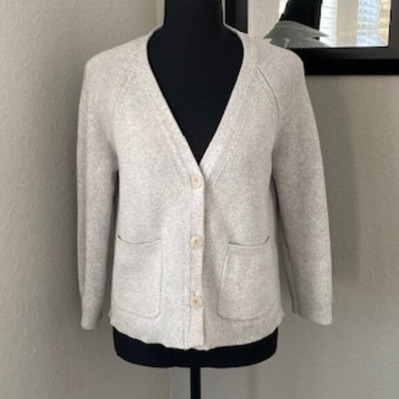 J.CREW V-Neck Button Cropped Cardigan Sweater Light Gray XS - Picture 1 of 12